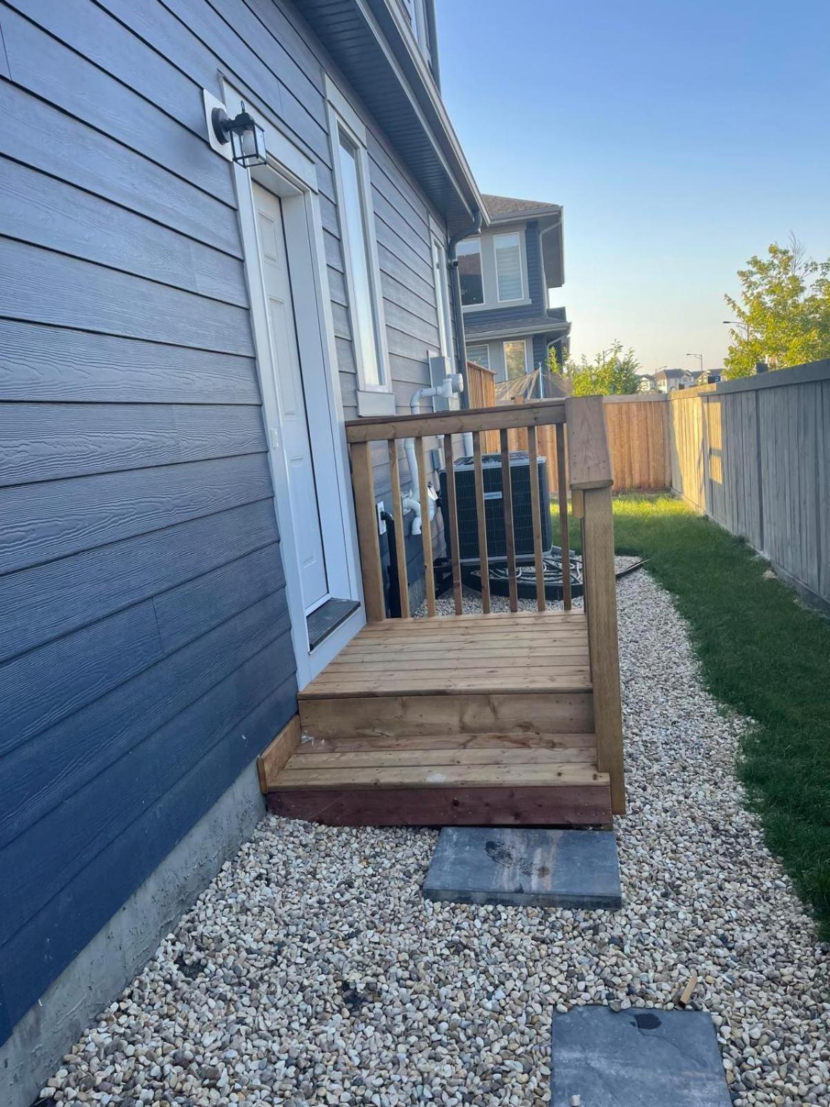 The Cozy Cove - Modern Private Basement Suite With Comfort & Charm Edmonton Exterior photo